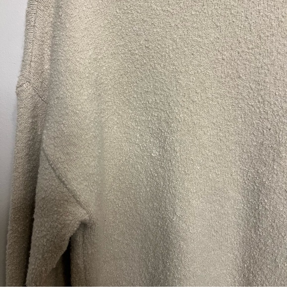 Rylee Cru Women's Cream Sweater with Horseshoe Design Western Cowgirl Horse - Picture 7 of 7